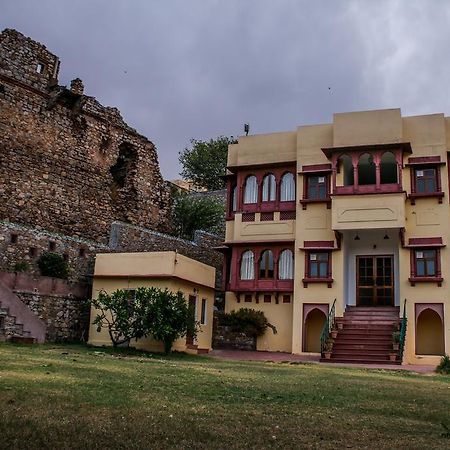 Adhbhut Hotel Dzsaipur Kültér fotó