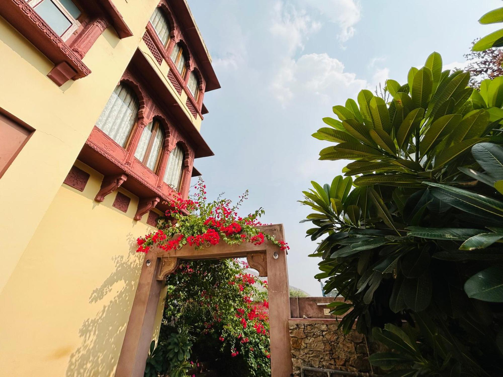 Adhbhut Hotel Dzsaipur Kültér fotó