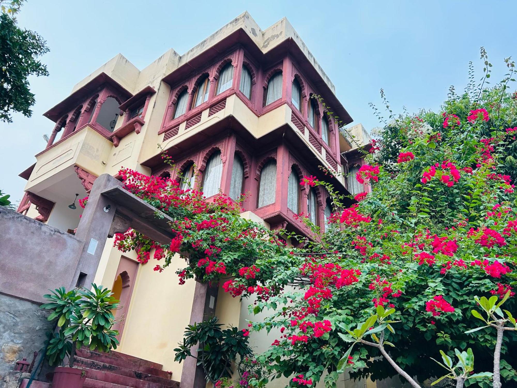 Adhbhut Hotel Dzsaipur Kültér fotó