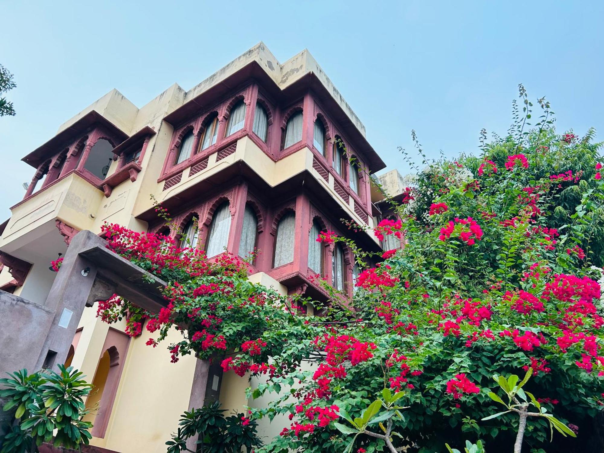 Adhbhut Hotel Dzsaipur Kültér fotó