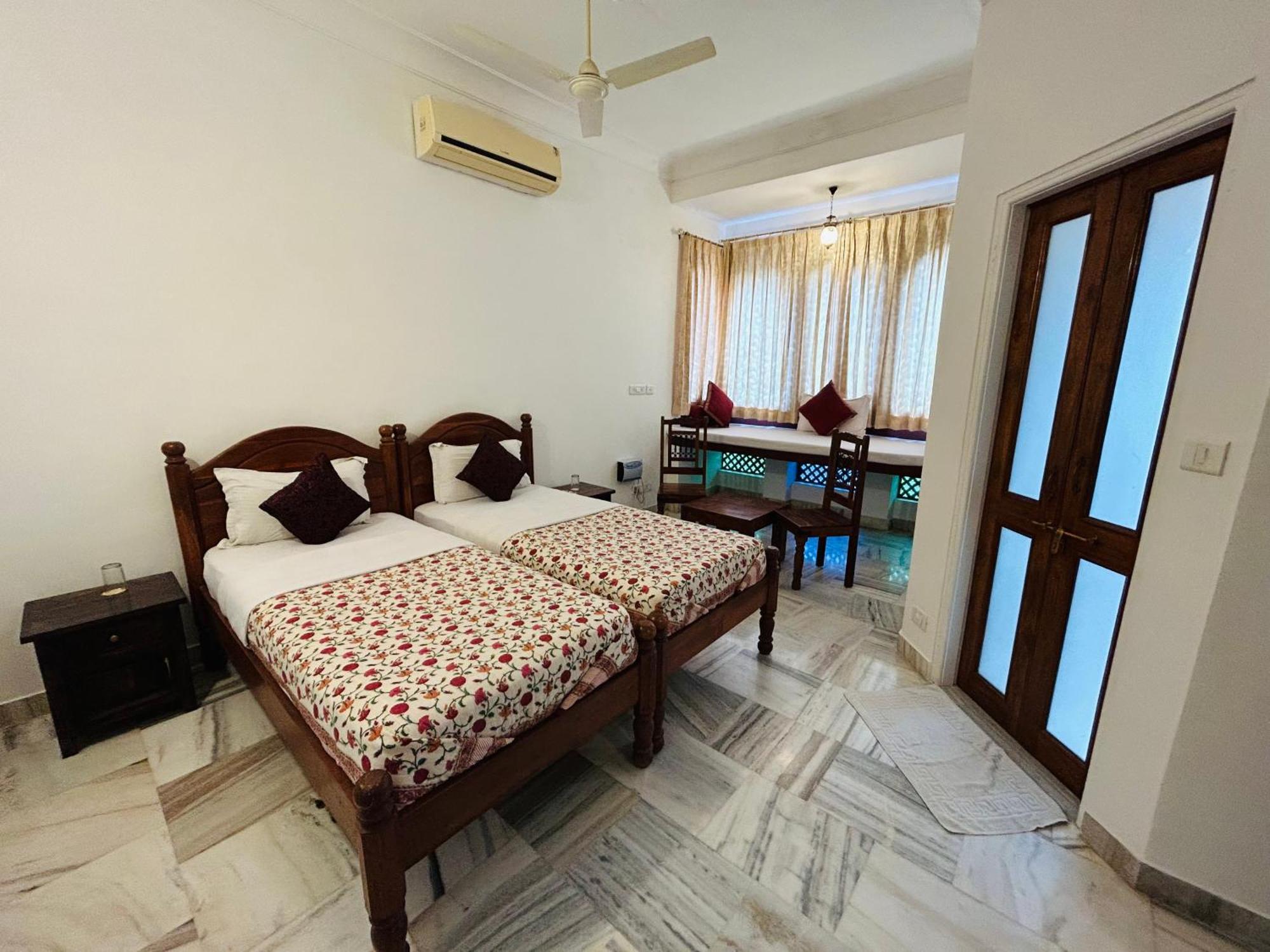 Adhbhut Hotel Dzsaipur Kültér fotó