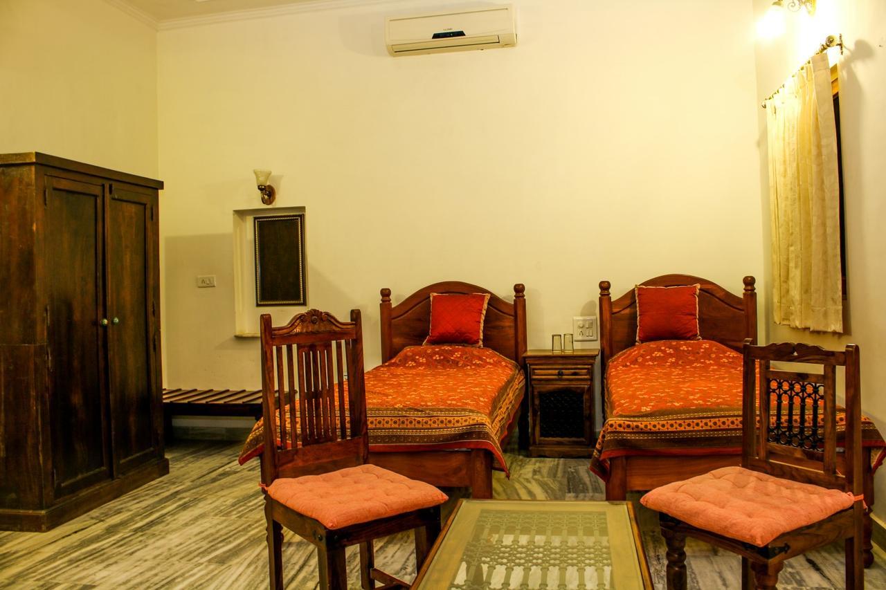 Adhbhut Hotel Dzsaipur Kültér fotó