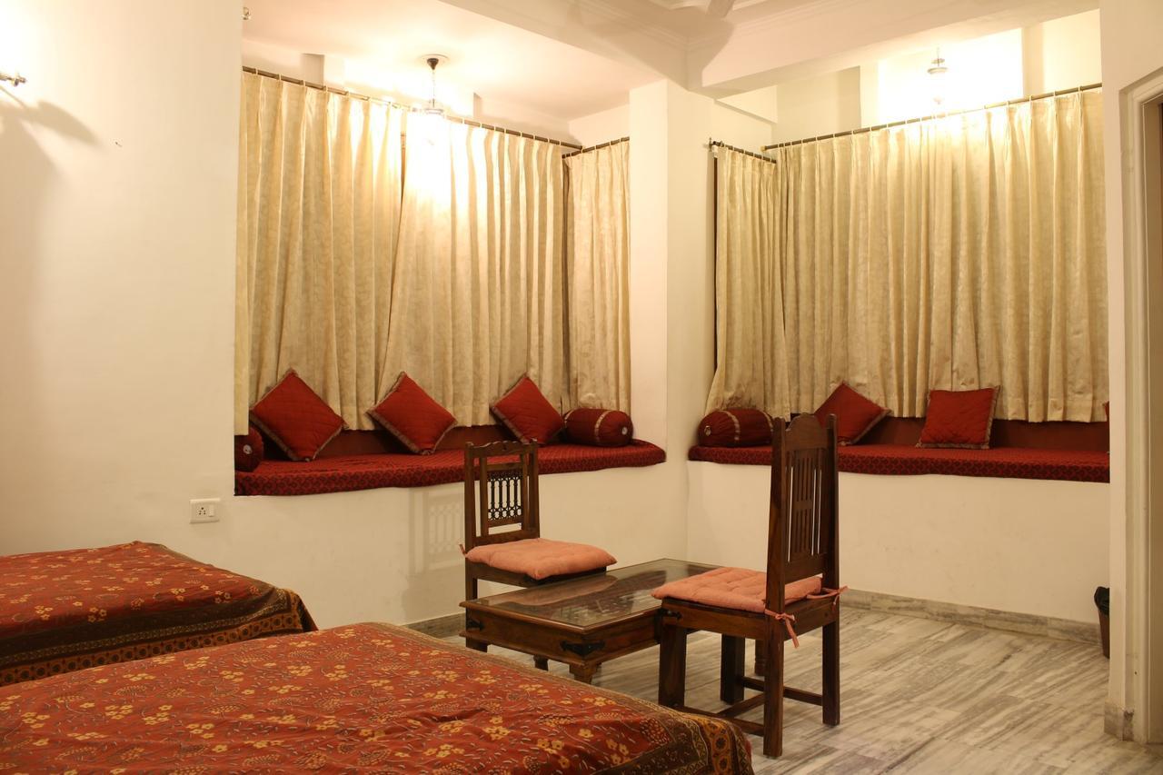 Adhbhut Hotel Dzsaipur Kültér fotó